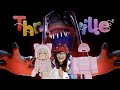 Aku, @tobacraps dan @RozzViona  memasuki dunia Muppet di Threadville