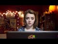 بنت مراهقة بتكتشف ان اللابتوب بتاعها إتهكر من شخص بينشر أفلامها وفيديوهاتها عشان يفضحها Cyberbully