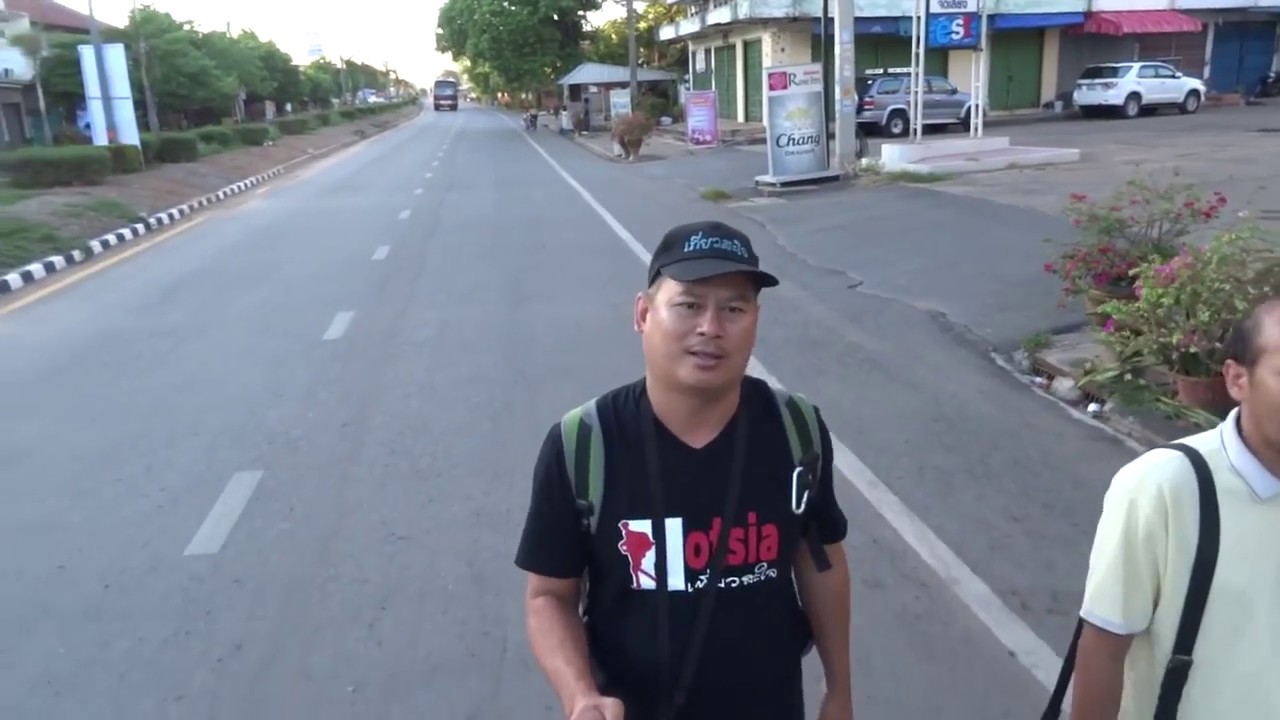 เดินเล่นในอำเภอตะพานหิน