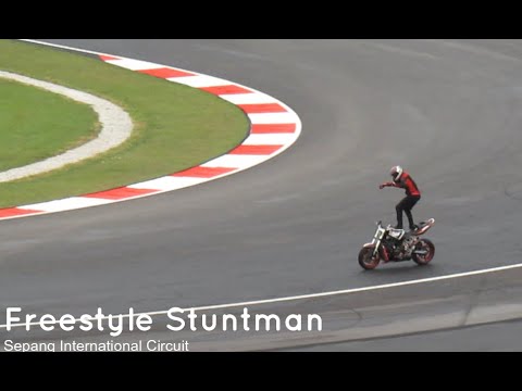 Freestyle Naked Motorbike Riding at SIC - YouTube