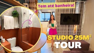 Tour Studio decorado 25m² com sala completa, varanda e mini banheira🛁