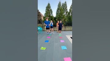 STEEN-PAPIER-SCHAAR-RACE! 😬 #shorts #challenge #partygames