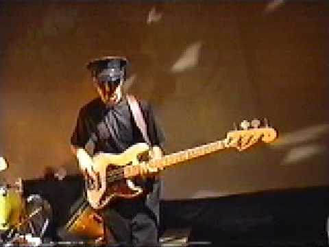 Les Claypool - Bass Solo - Tommy the Cat