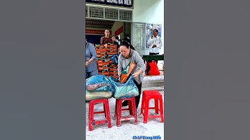 Buổi Gieo Duyên 100 Phần Gạo Và Mì  cho Bà Con Tại Ấp Giồng Bà Mén -Tân Hào