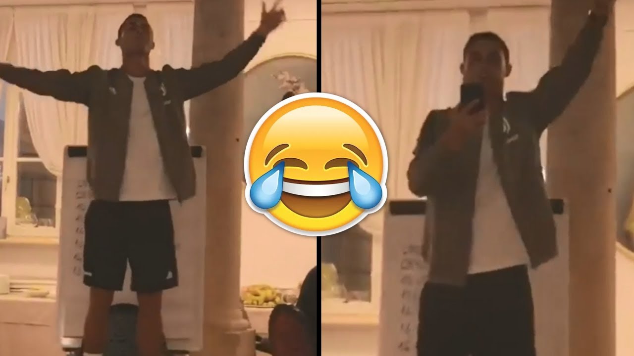CRISTIANO RONALDO SINGING FOR JUVENTUS TURIN! (Ronaldo Funny Moments!)