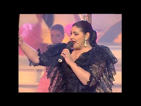 Charo Reina "Me Llamo Reina"