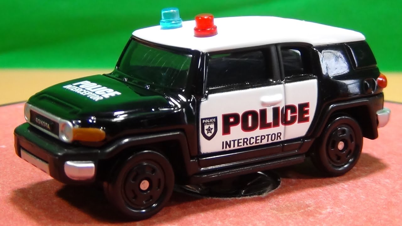 イオン特注トミカ トヨタ FJクルーザー POLICE仕様 - YouTube