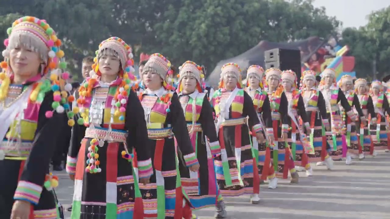 Lisu Kuoshi FESTIVAL: Walking Through Fire in Yunnan!