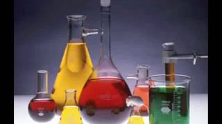 التفاعل بين محلول حمض الكلوريدريك والحديد