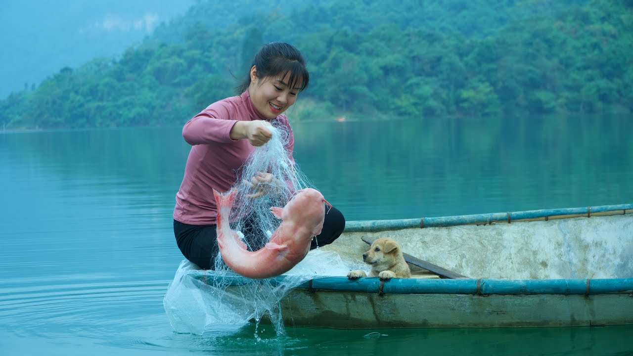 Catching Fish on the Lake – Simple Island Life with Lulu and Tom