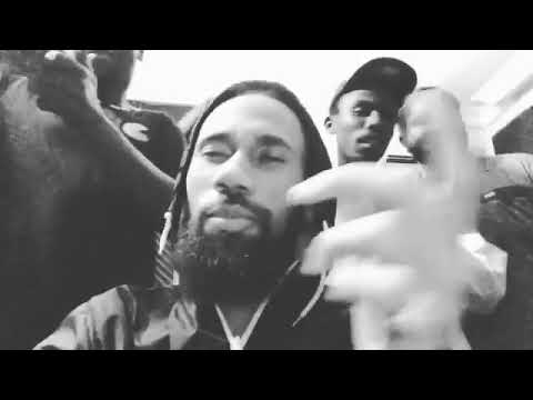 New  music alert! Download Fuwa sewa  phyno mp3