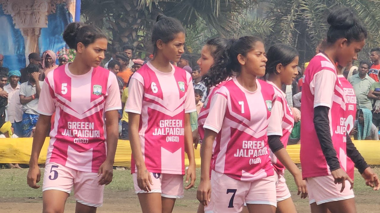 GIRLS' TEAM 😇FC PAKUR (0) VS FC SMS PAKURIYA (01) AT SHIVTALLA 2024