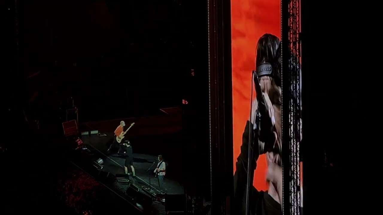 Black Summer - Red Hot Chili Peppers 🌶 (RHCP) Live at T-Mobile Park in Seattle 8/3/2022