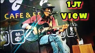 Download Lagu Iwan Fals - Siang Seberang Istana (Live Cover) MP3