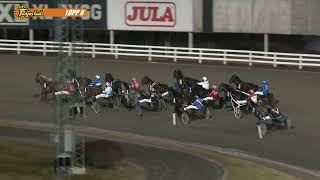 Vidéo de la course PMU DUBBELCUPEN, FORSOK 5 I MEETING 1 (FINAL BOLLNAS 5/4)