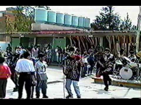 Hago Jetas de Color de Rosa (HgLc) [Vie 30 de abril de 1999] - El 30 de abril de 1999 dimos dos "conciertos" en la primaria donde daba clases Hector Garduno.