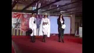 Modacı Hüseyin Özkan İlk Adım Atatürk Defilesi