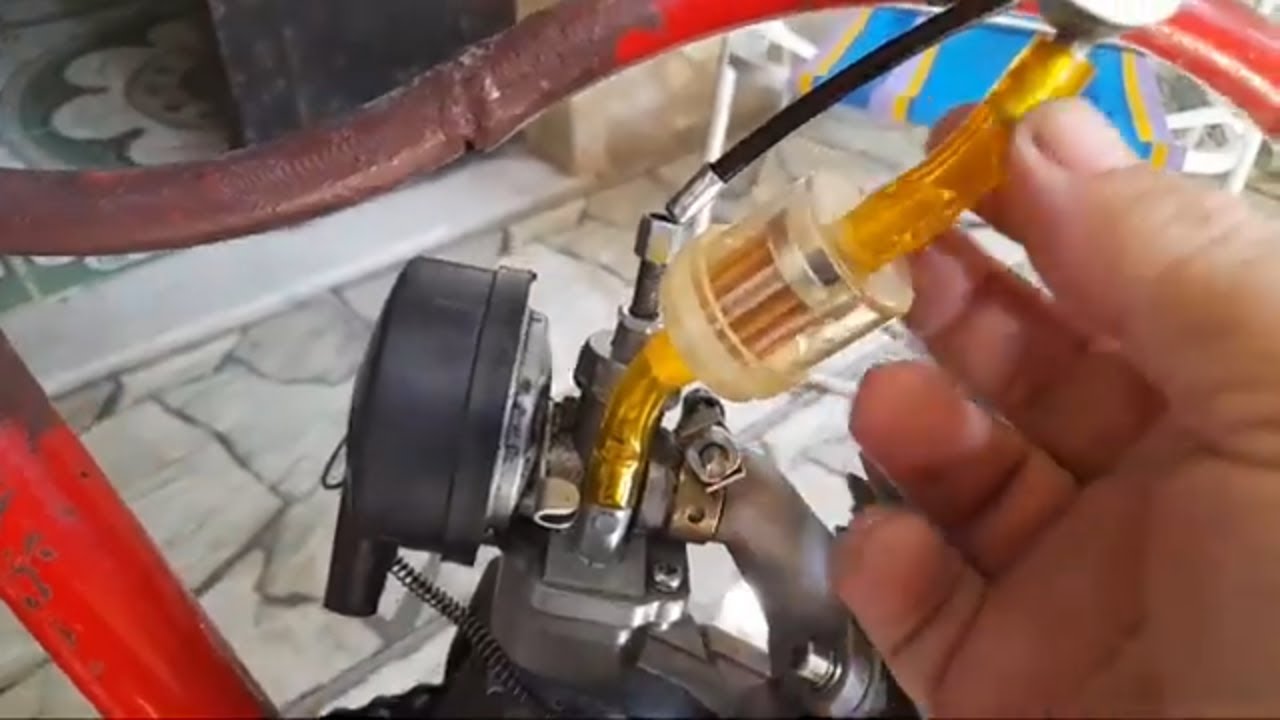 FAZENDO A TROCA DO FILTRO DE GASOLINA DA MOTORIZADA