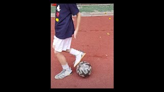 Brazilian Toe Taps & L Drag | Soccer Dance | Touch Drill screenshot 5