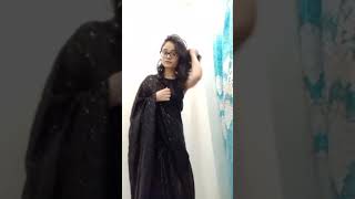 Tere Liye Shreya Ghoshal Black Saree