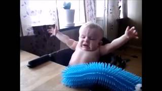 Video Lucu, Dedek Bayi Dikagetin Nangis Bikin Gemez..!!!