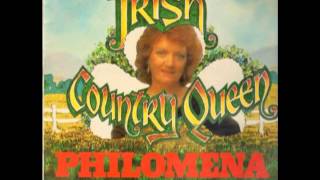 Video thumbnail of "Philomena Begley - Gold and silver days (with lyrics)"