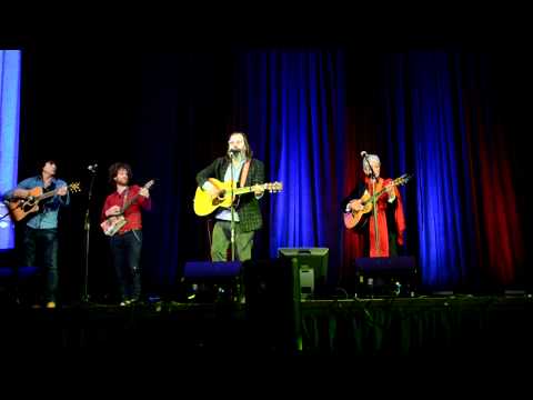 Joan Baez, Steve Earle, Saul Hernandez & Chad Stok...