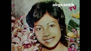Download Lagu RAHIMAH RAHIM KASIH BERALUN (1984) IKLAN ASTRO RIA (1997)