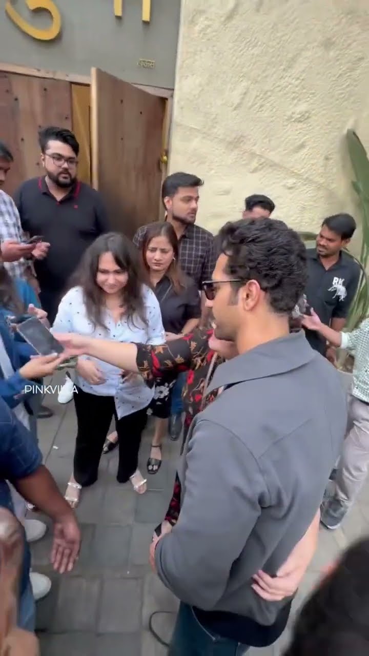 CHHAAVA Star Vicky Kaushal Snapped At Luma Cafe ? #shorts #chhaava #trending
