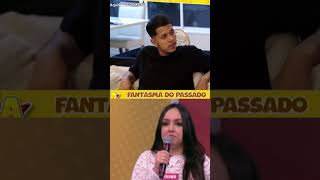 Além De Flerte Com Sedutora, Rapaz Revela Recaídas Com Ex E Surpreende Namorada