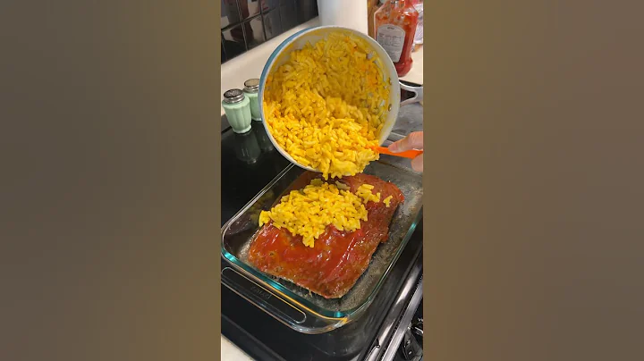 Momma makes a Mac and Cheese Meatloaf 😳😂 #joshsmom #cooking #joshandmomma