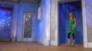 Alicia Silverstone Stiffs Elisabeth Hasselbeck