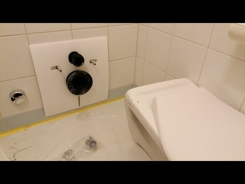 WC perde acqua sotto/ecco come riparare