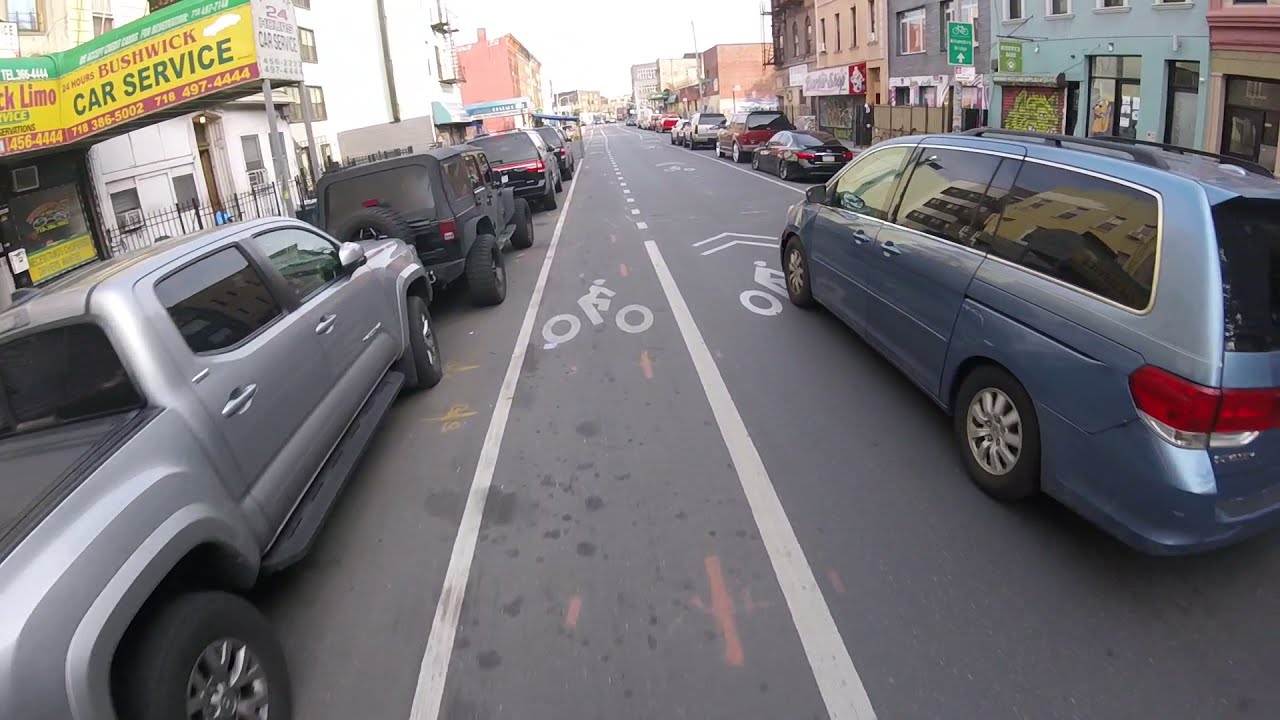 Knickerbocker Ave, Brooklyn - Biking NYC pov