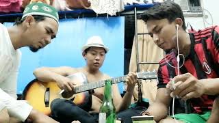 Download lagu Bawakan lagu iwan fals tki saudi