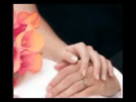 محتاج لمسه ايدك