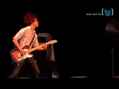Poison the well - Zombies are good for your health live big day out 2004