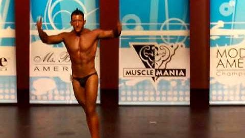 Kyle Hall - Musclemania Posing