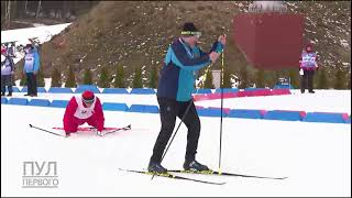 Лукашенко на лыжах (соперники падали сами и он победил)