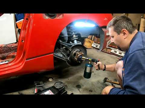 Nissan 300ZX - Part 50 - Continue removing rear axle - YouTube