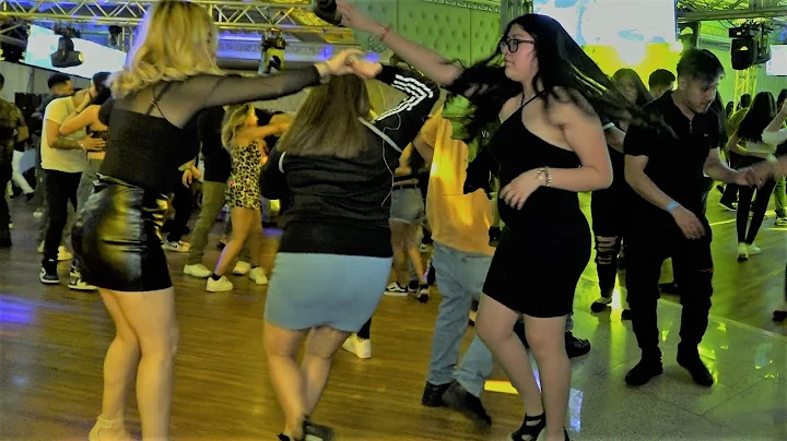 LA FESTEJADA MARY ANAYA ASI BAILO EN SU 3Aniversar...