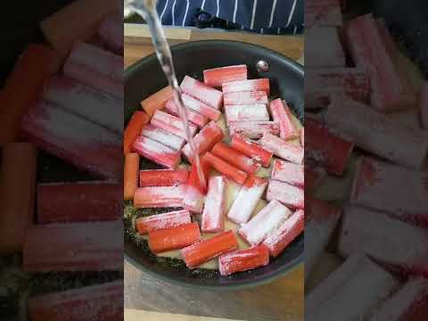 Video: Crimson Cherry Rhubarb кам көрүү – Crimson Cherry Rhubarb отургузуу жөнүндө билүү