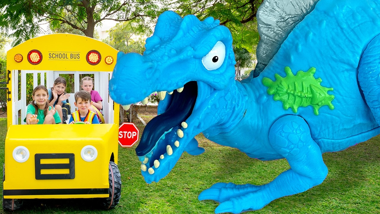 Водитель Алекс учит: Как безопасно ездить в автобусе! 🚌🛡️