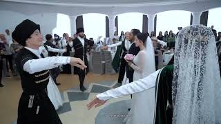 Встреча жениха и невесты #Дагестанскаясвадьба