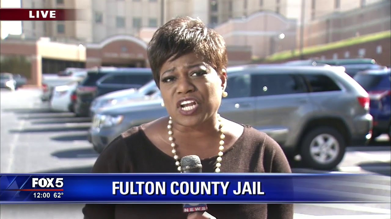 Mother arrested for leaving child in car waives first appearance - YouTube
