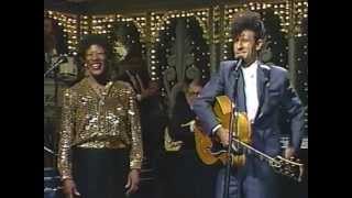 Lyle Lovett & Francine Reed on Johnny Carson's show, "What Do You Do", 1989 chords