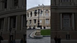 Одеса, фонтан біля оперного театру