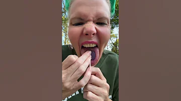 LEVELUPSHORTS SHORT ASMR CANDY Eatingsounds CRINGE OHIO MUKBANG EATING LOLIPOP MOUTH 