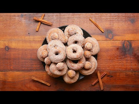 Video: Hoe Om Aartappel-donuts Te Maak