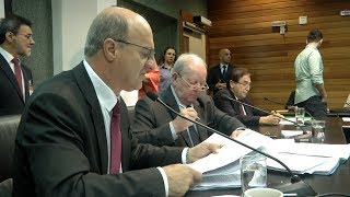 Comissão de Finanças aprova projeto que garante direito de amamentar em áreas de livre acesso